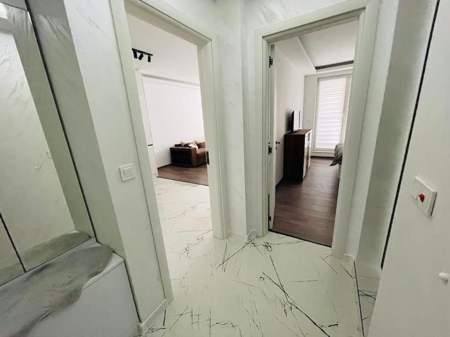 Hidden Treasure Appartement Varna Buitenkant foto
